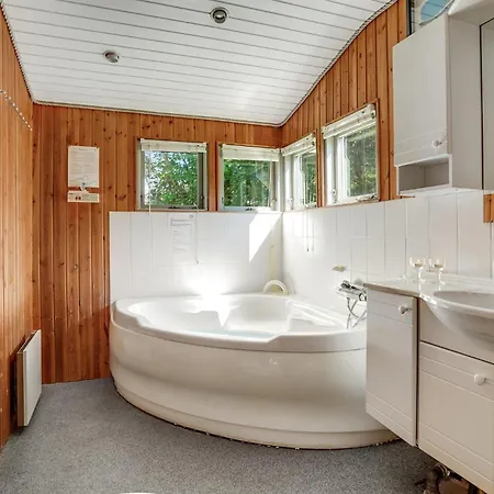 Amazing In With Sauna